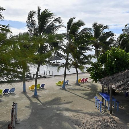 Anchorage Beach Resort キー・カーカー エクステリア 写真
